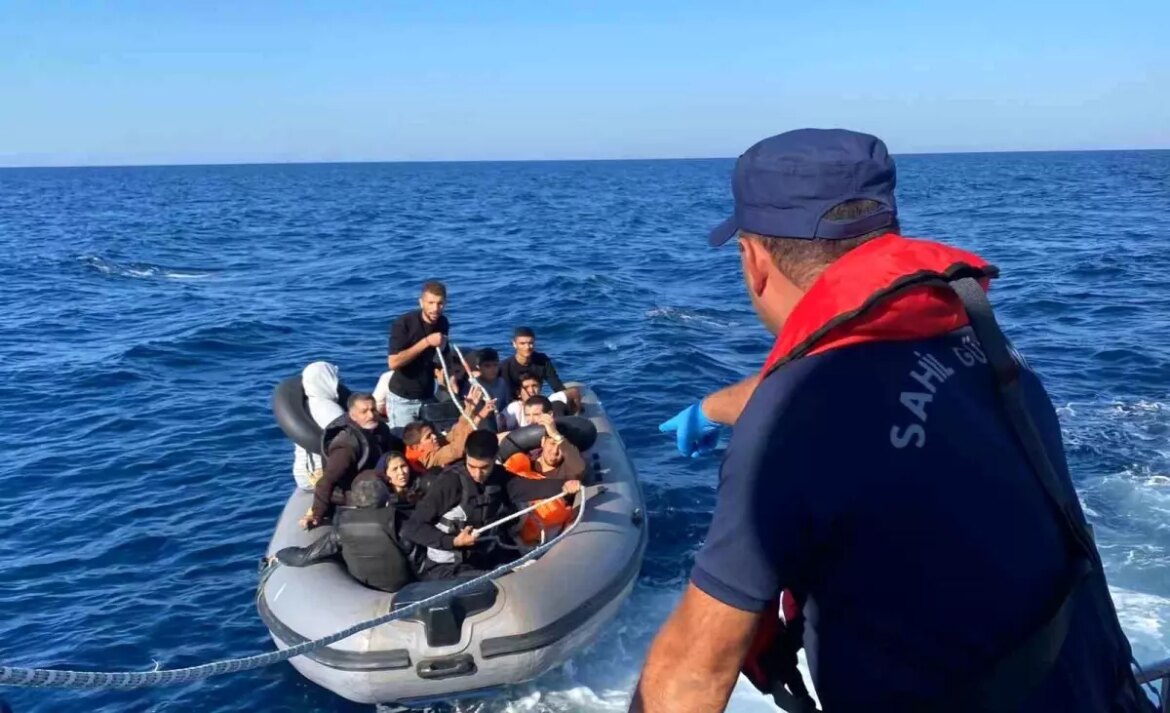 aydin-aciklarinda-sistemsiz-gocmen-kurtarma-operasyonu-Pl3WU69i.jpg