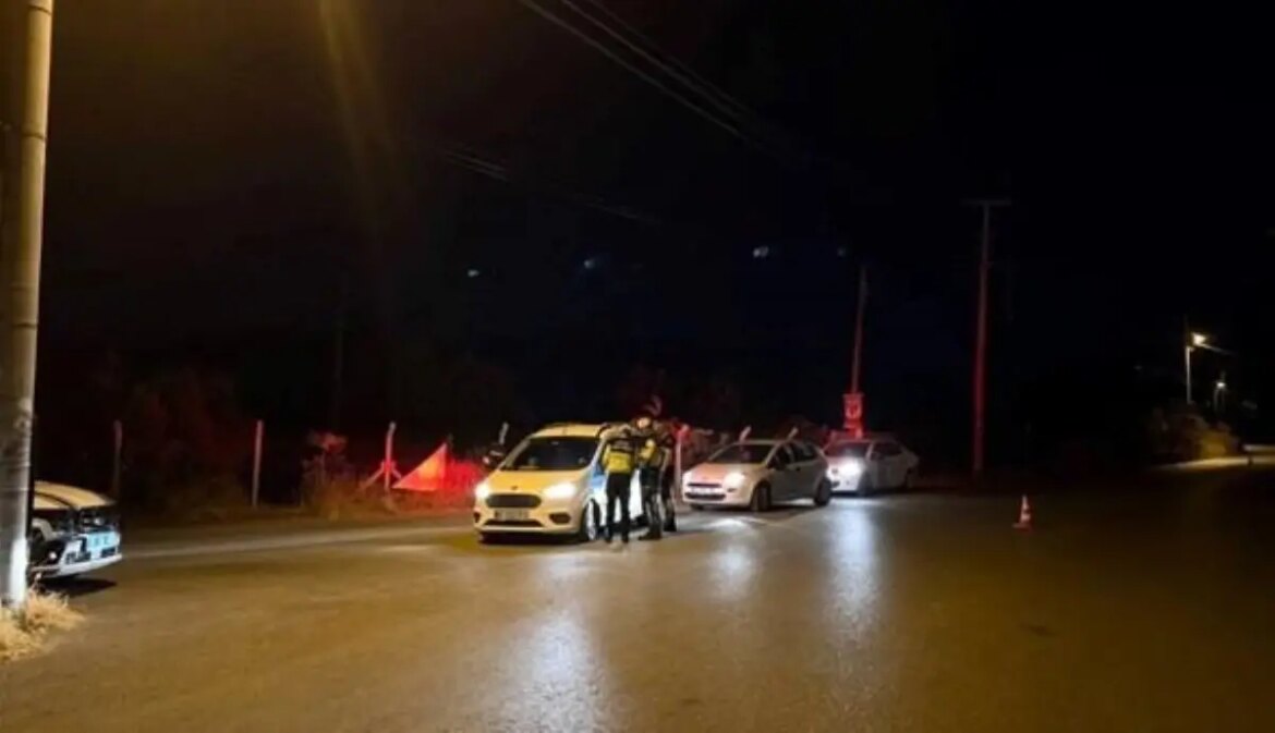 aydinda-yol-denetim-uygulamasi-43-arac-ve-71-sahis-denetim-edildi-fFTIrldY.jpg