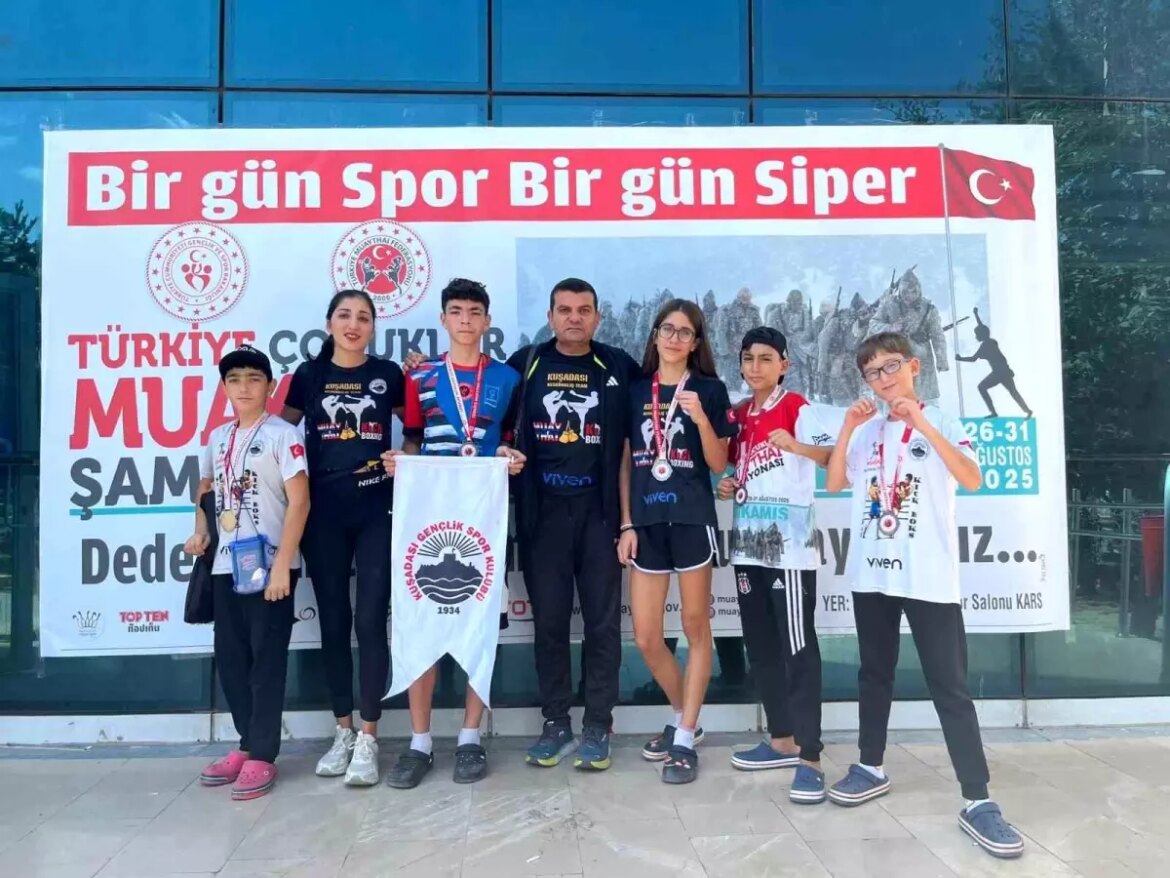 aydinli-sportmenler-karsta-muaythai-turkiye-sampiyonasinda-madalyalarla-dondu-C24tHA2N.jpg